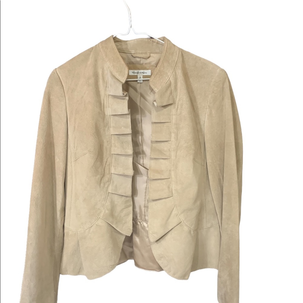 Yvonne le Marie Beige cream colored Mid waist length jacket. Size S